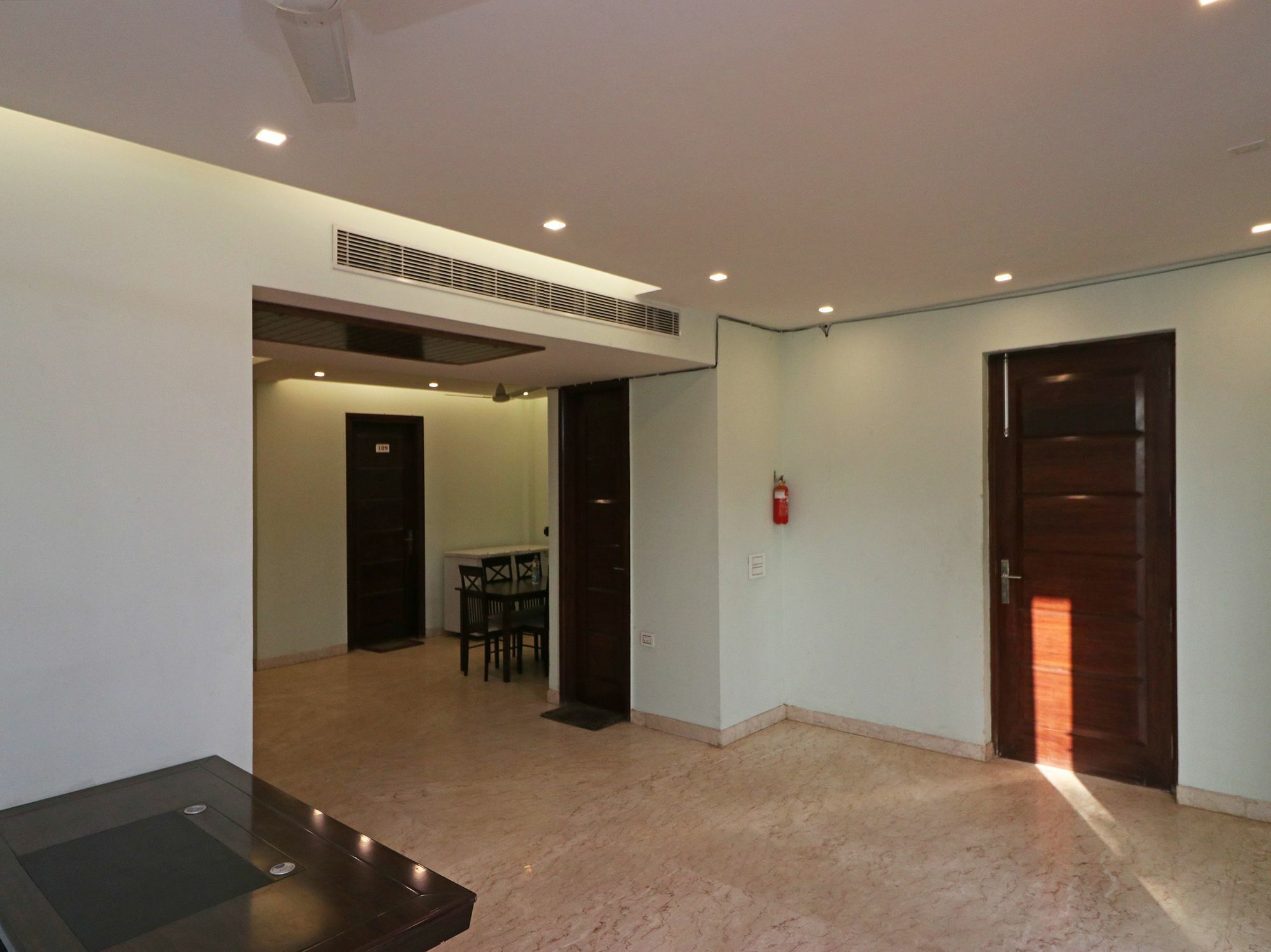 Oyo 9664 Sector 48 Hotel Gurgaon Ngoại thất bức ảnh