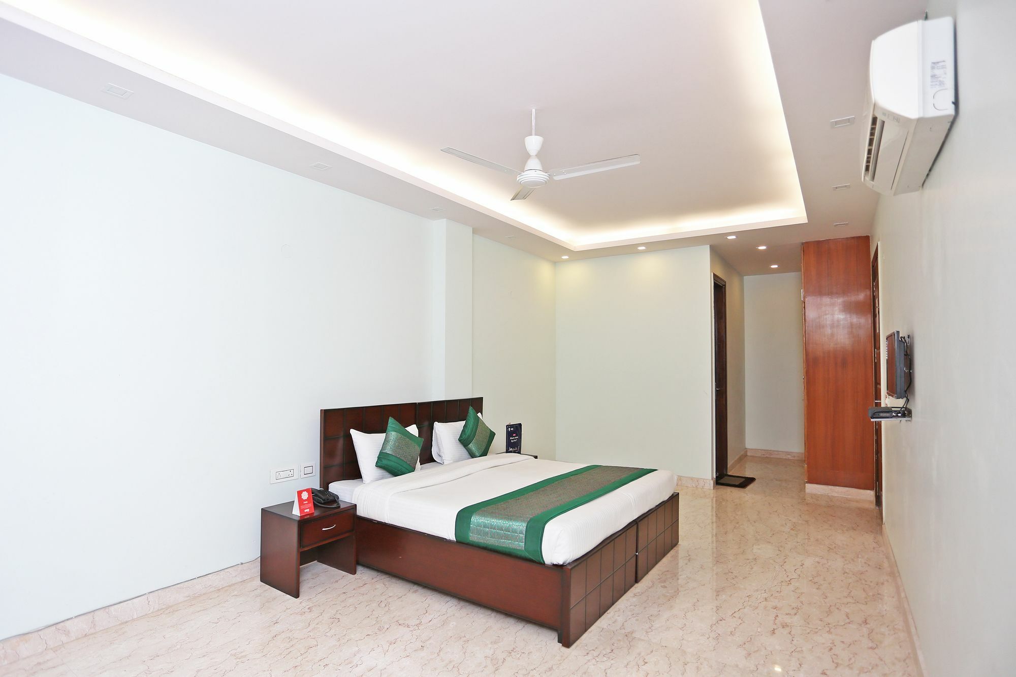 Oyo 9664 Sector 48 Hotel Gurgaon Ngoại thất bức ảnh