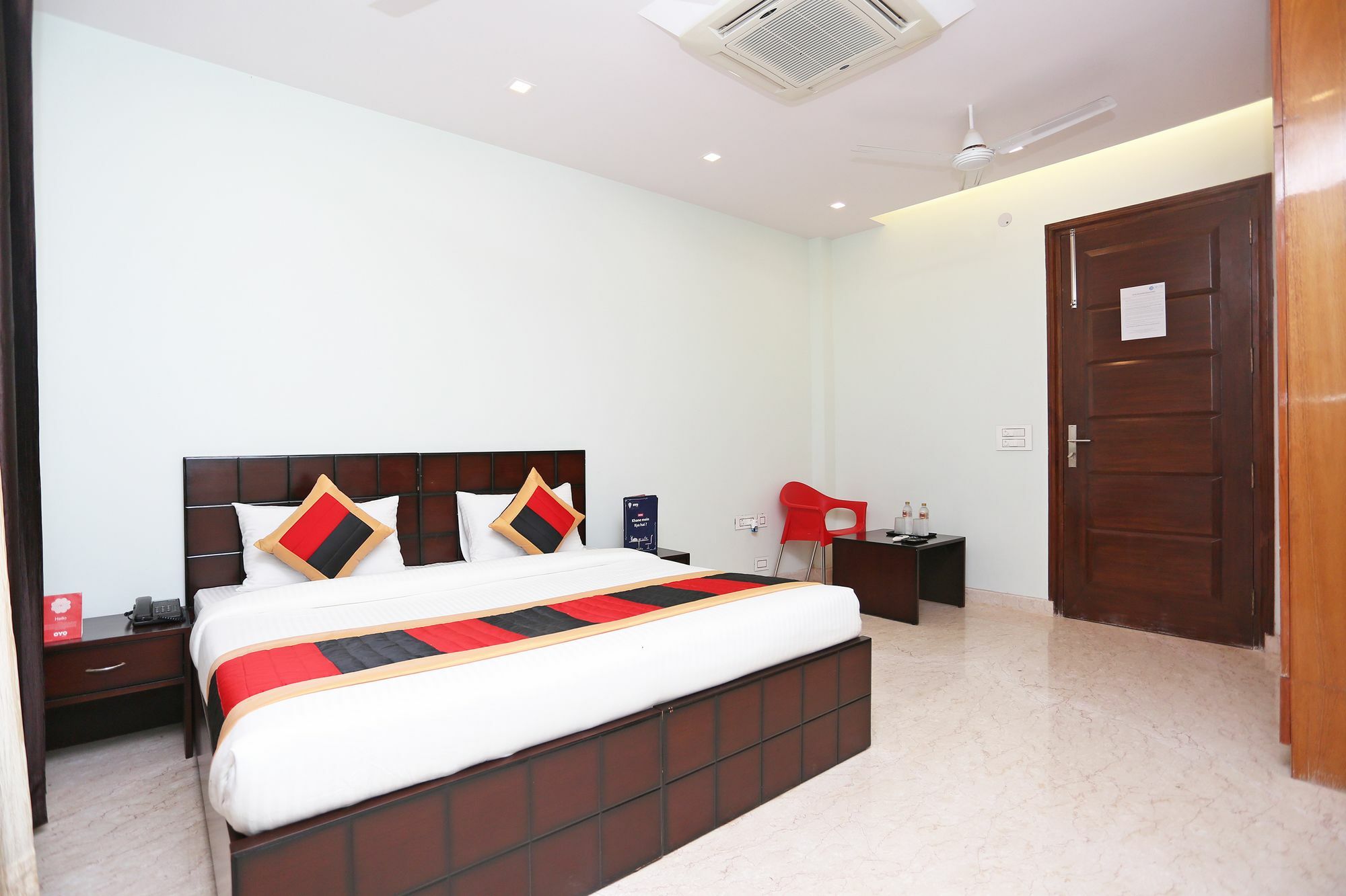 Oyo 9664 Sector 48 Hotel Gurgaon Ngoại thất bức ảnh