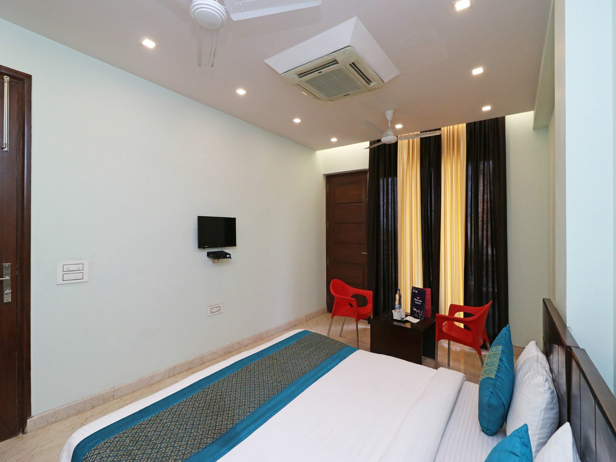 Oyo 9664 Sector 48 Hotel Gurgaon Ngoại thất bức ảnh