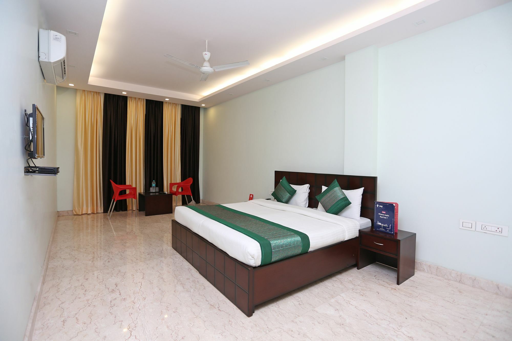 Oyo 9664 Sector 48 Hotel Gurgaon Ngoại thất bức ảnh