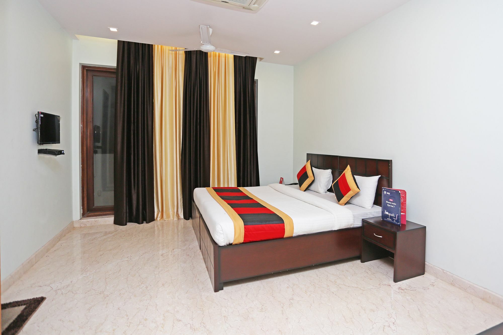 Oyo 9664 Sector 48 Hotel Gurgaon Ngoại thất bức ảnh